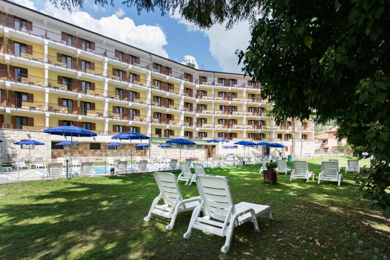 Grand Hotel Del Parco Pescasseroli Exteriör bild